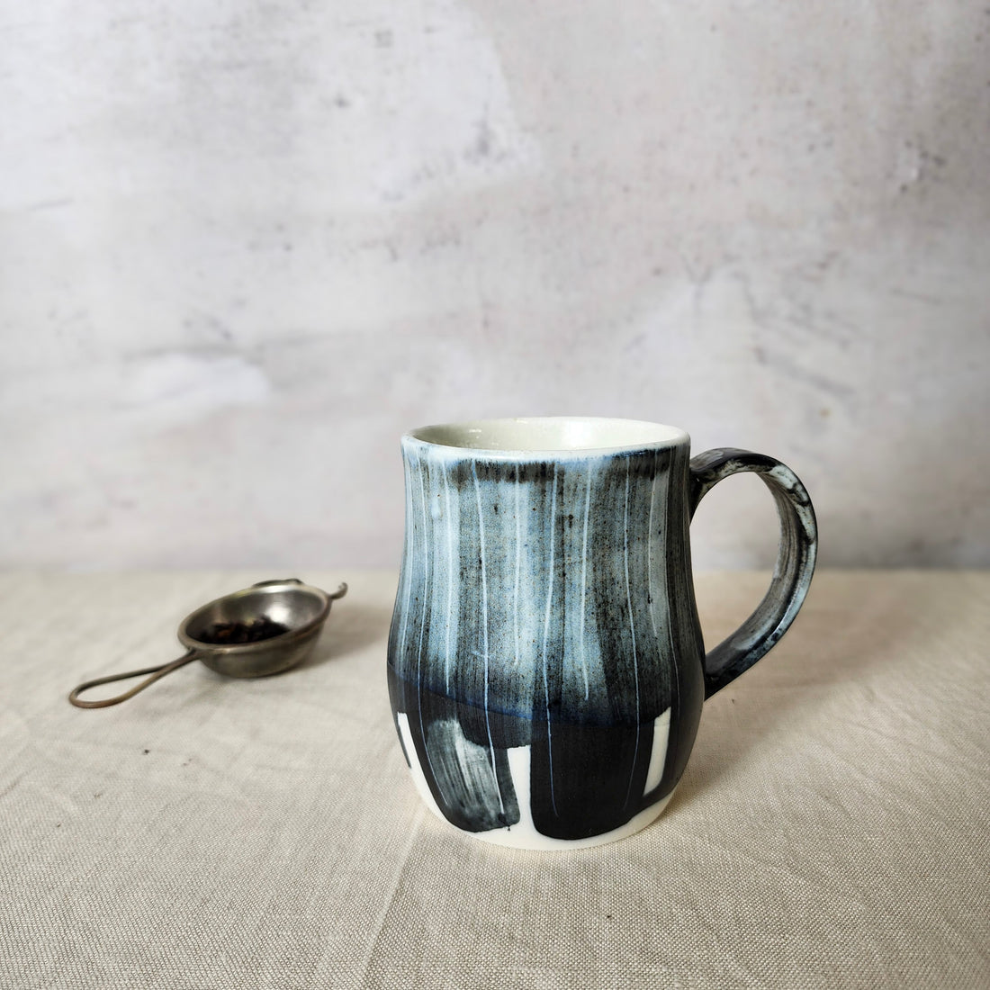 Large Ceramic Coffee/Tea Mug - Charcoal Black